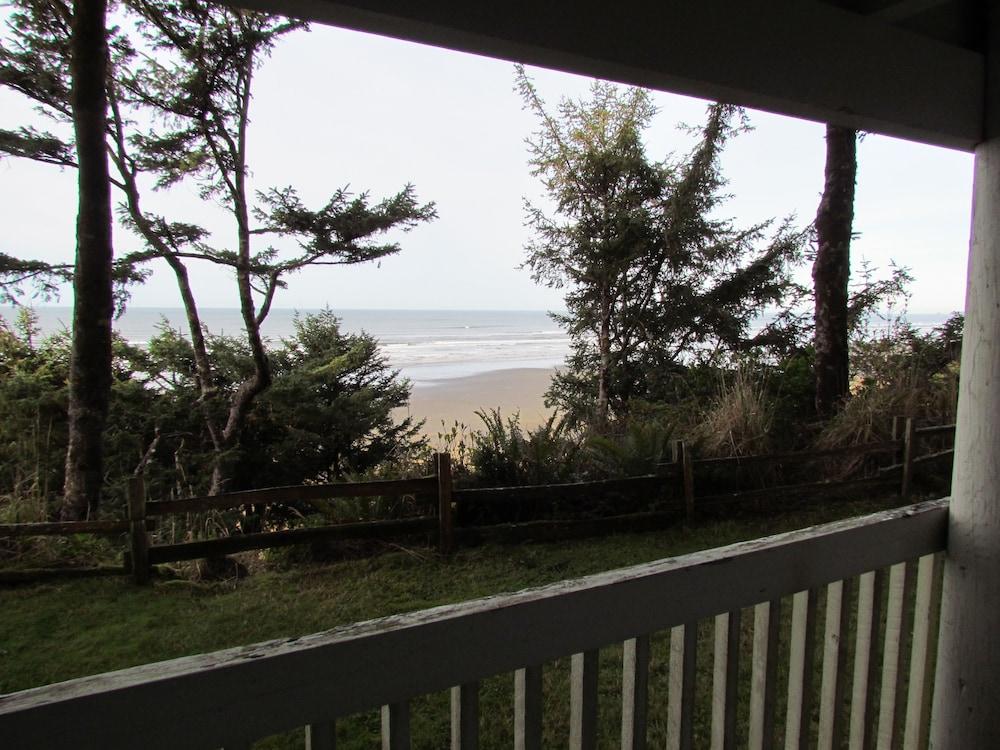 Ocean Crest Resort