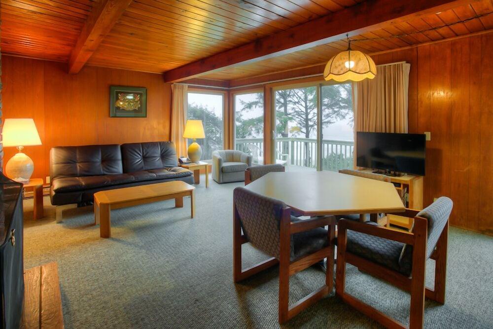 Ocean Crest Resort
