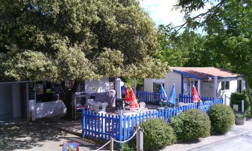 Camping Au Petit Port De L'Houmeau