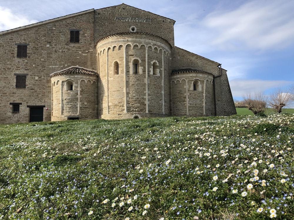 Abbazia Di Sant’Urbano Locanda