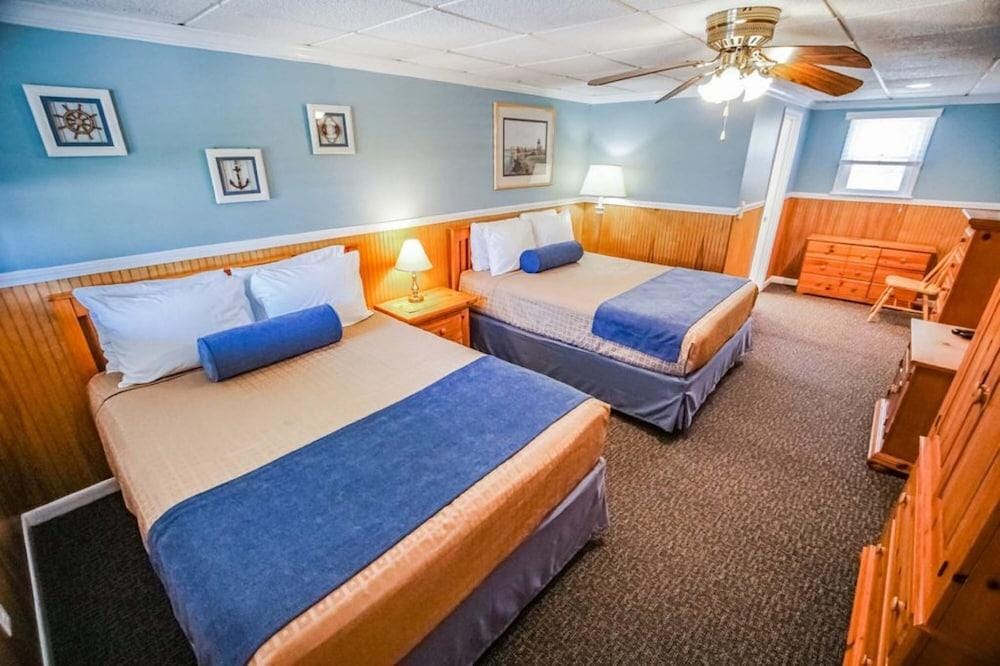 Island Manor Resort