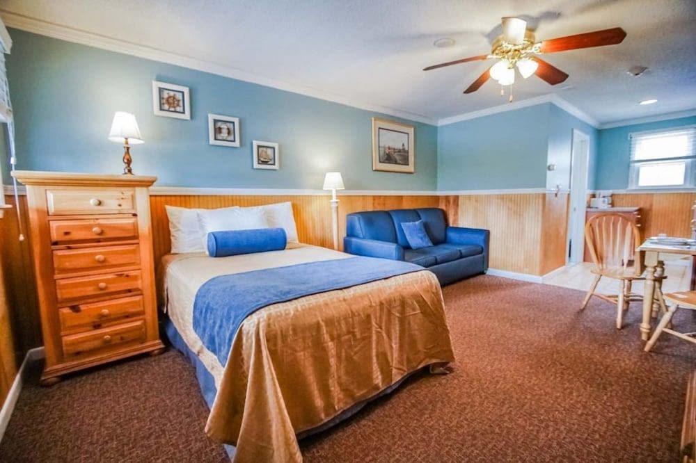 Island Manor Resort