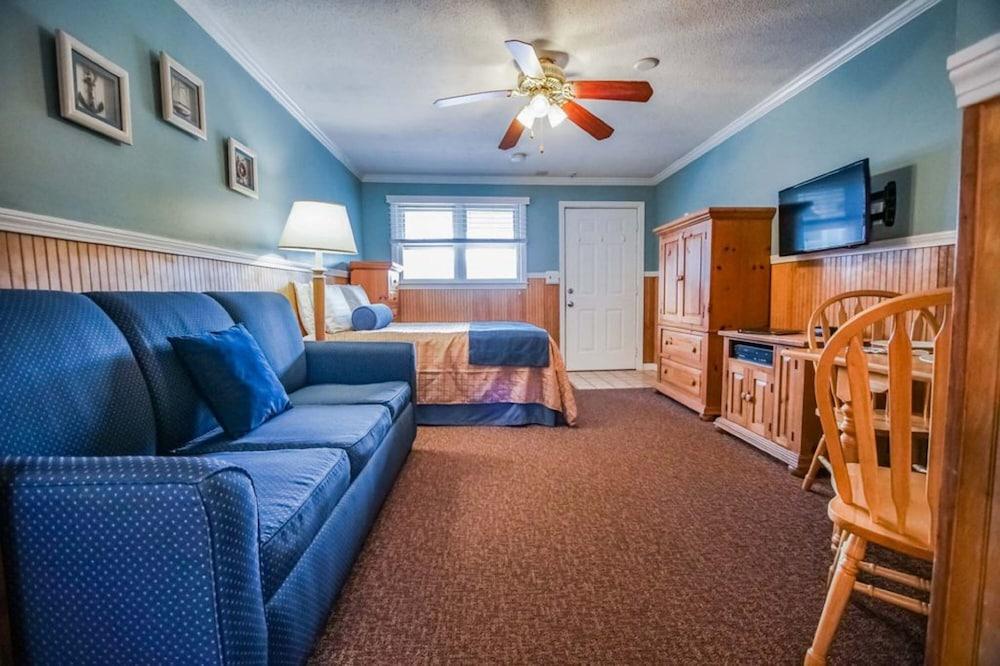 Island Manor Resort