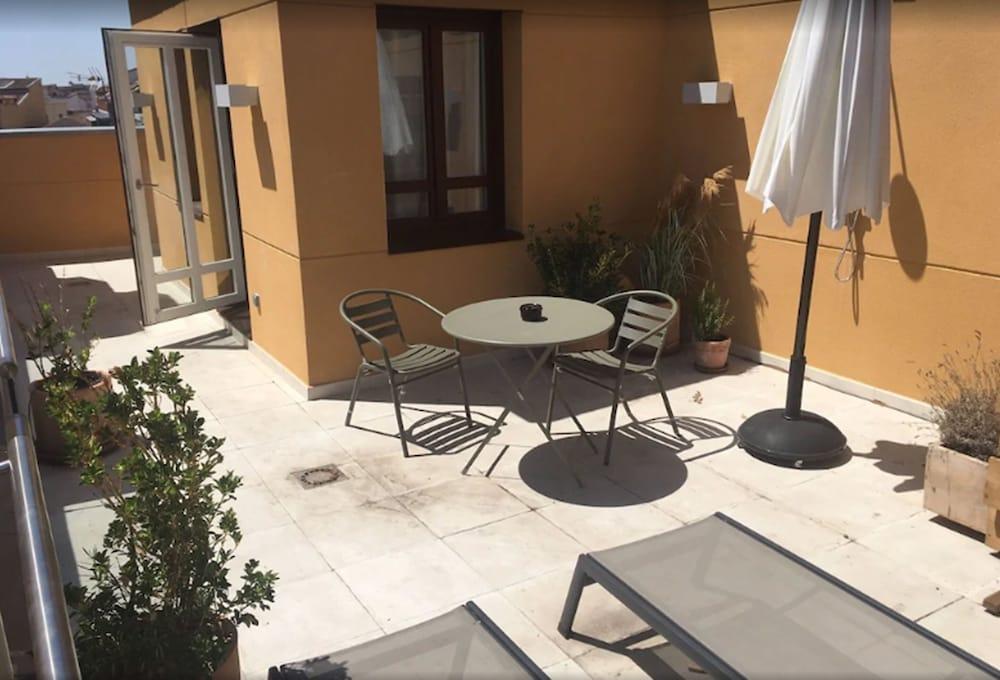 Plaza Mayor Suites & Apartments