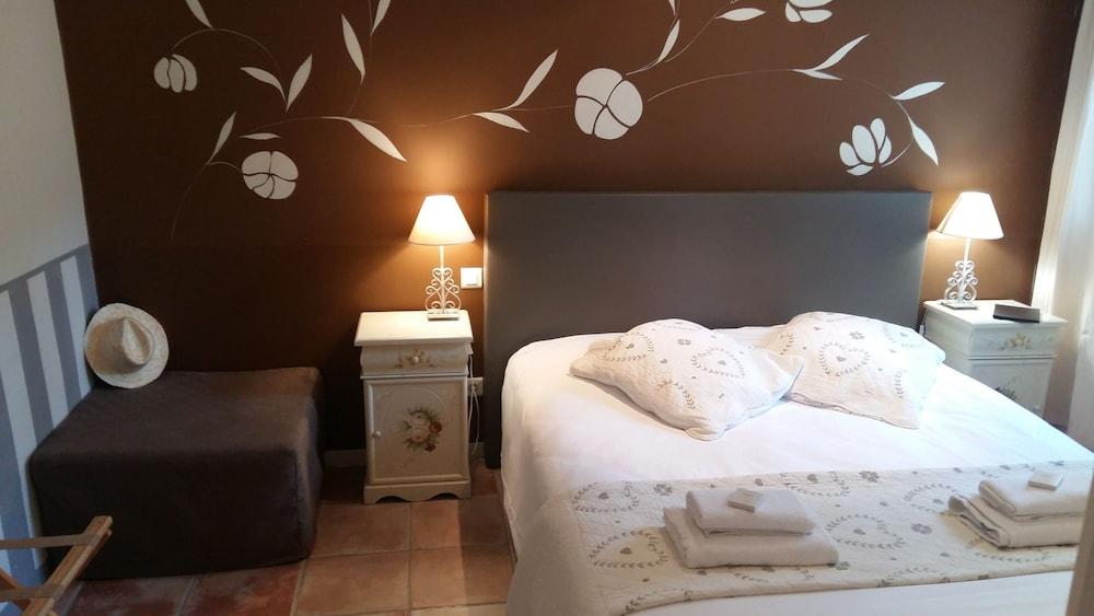 hotel Restaurant Le Chene Vert
