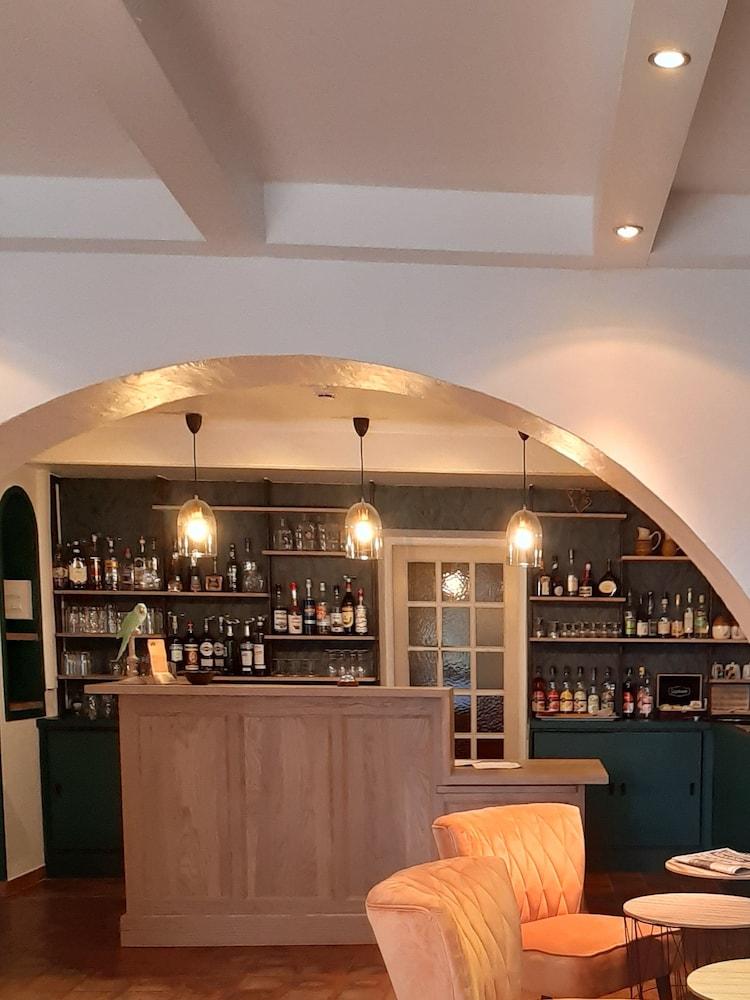 hotel Restaurant Le Chene Vert