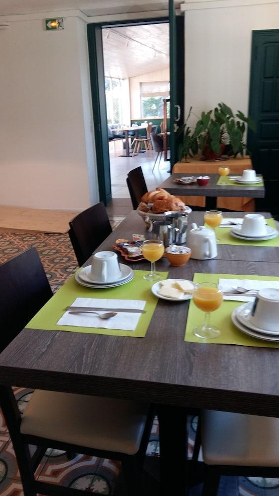 hotel Restaurant Le Chene Vert