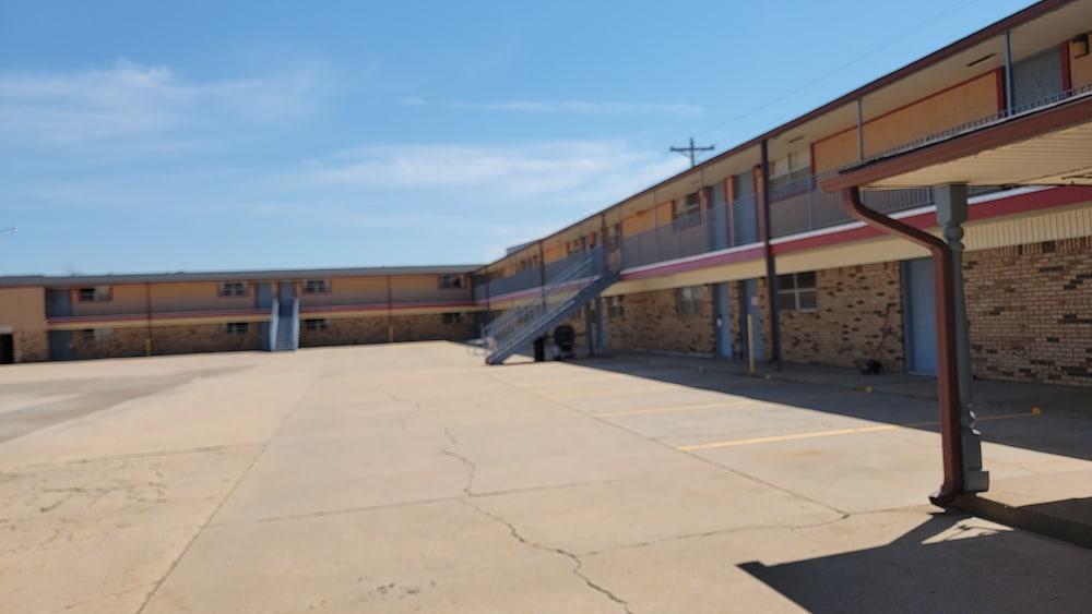 Copa Budget Inn