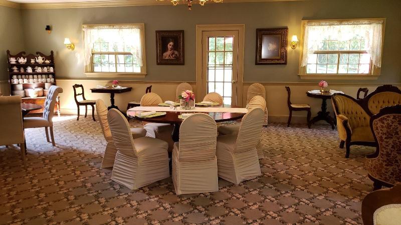 Westbrook Inn