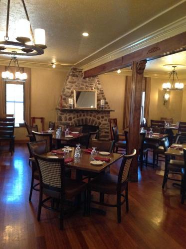 Woodfield Manor Resort