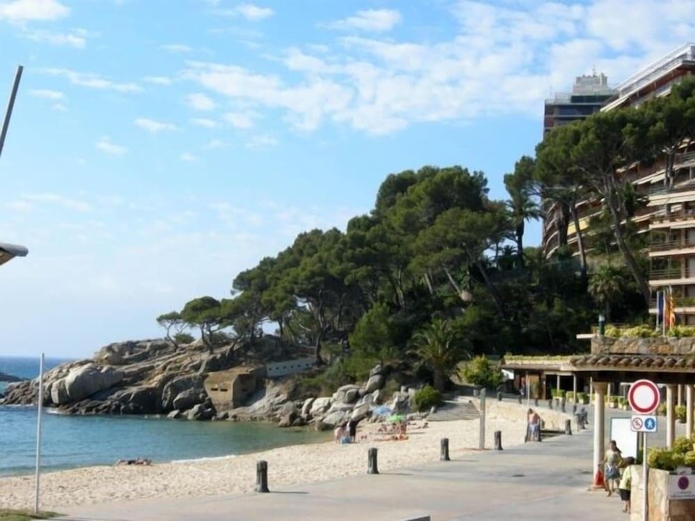 Eden Mar