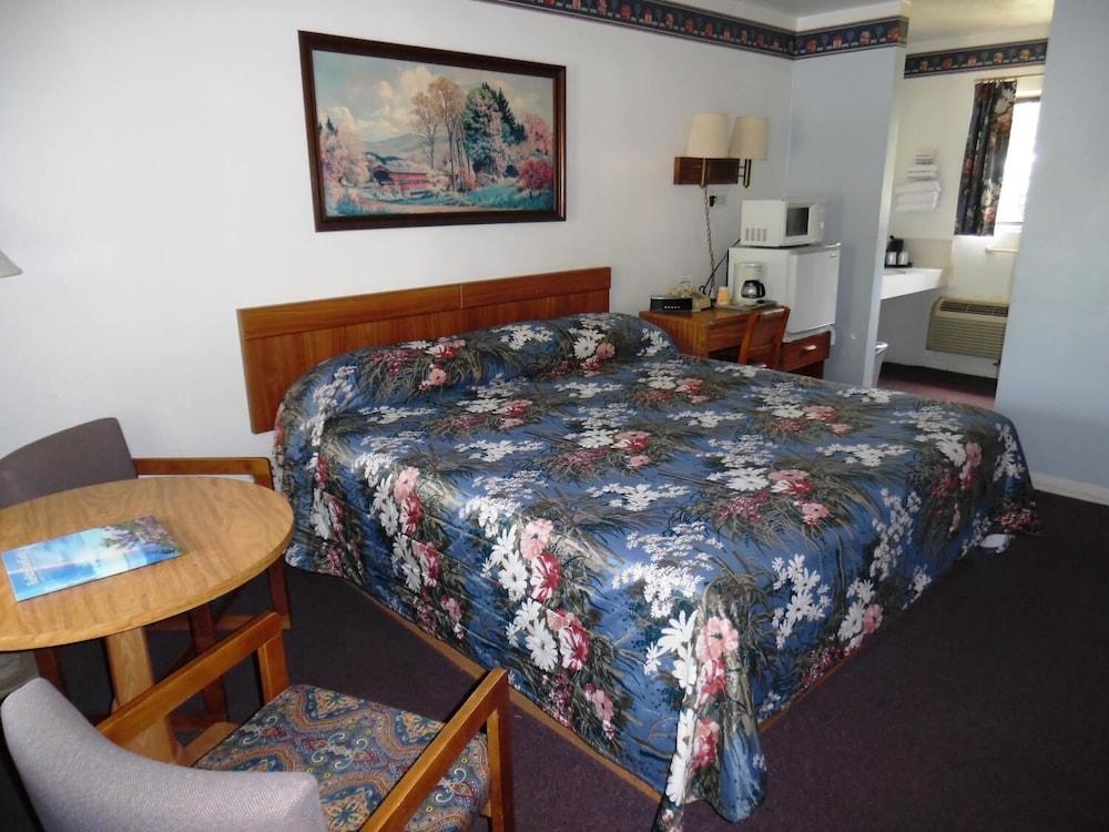 Laurel Park Inn