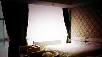 Pier One Boutique Hotel