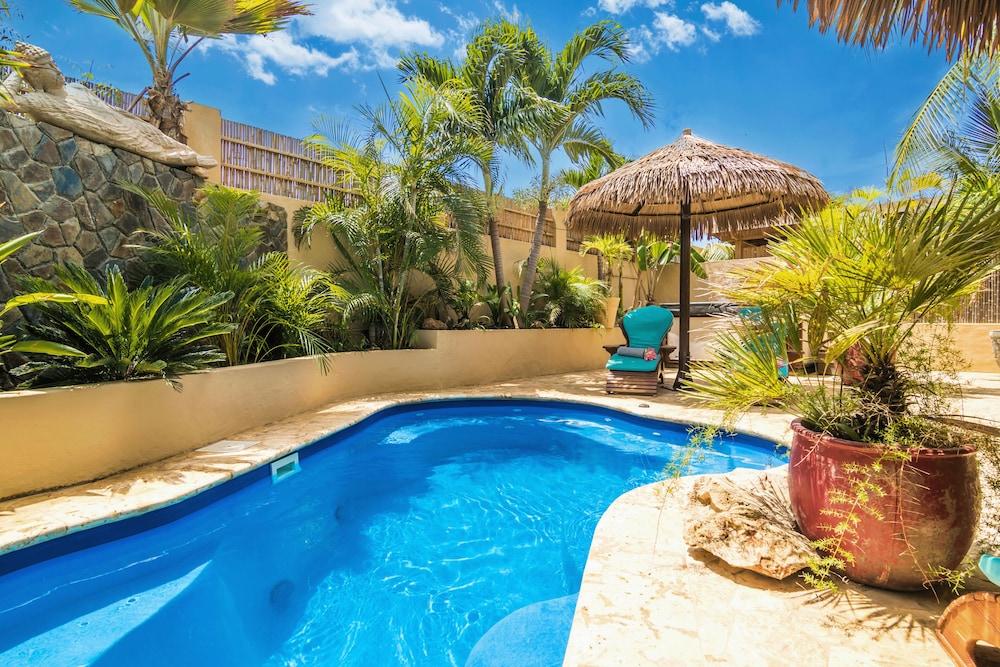 Bamboo Bali Bonaire