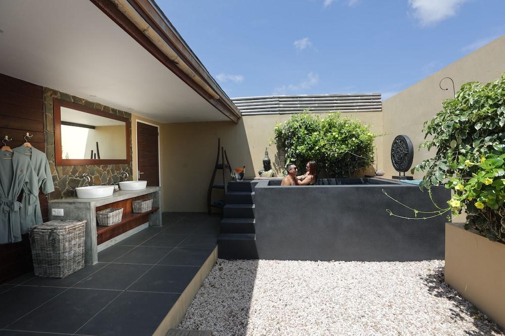 Bamboo Bali Bonaire