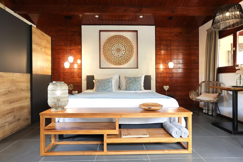 Bamboo Bali Bonaire