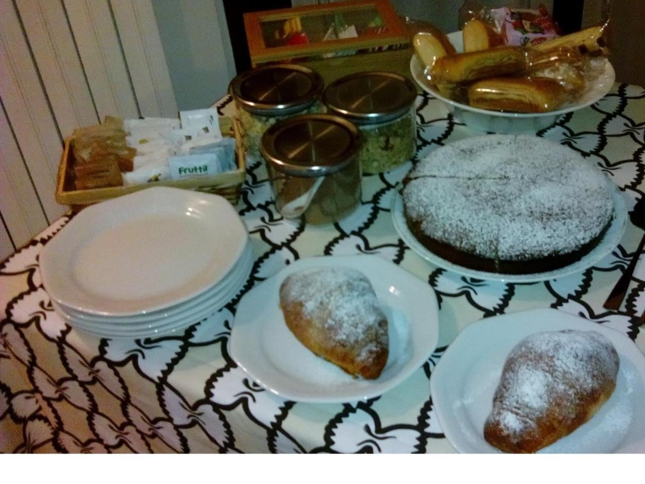 B&B Crespi House