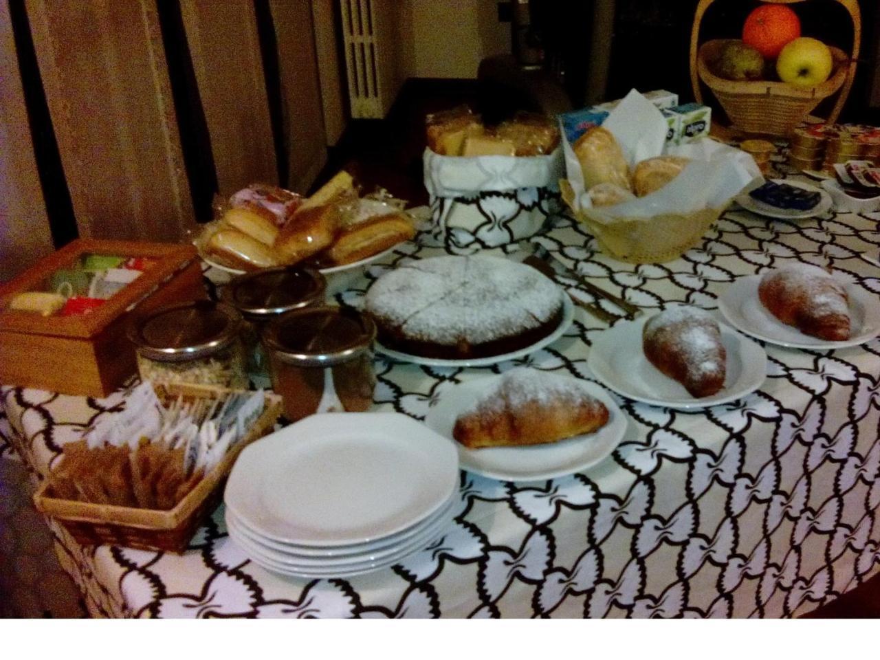 B&B Crespi House