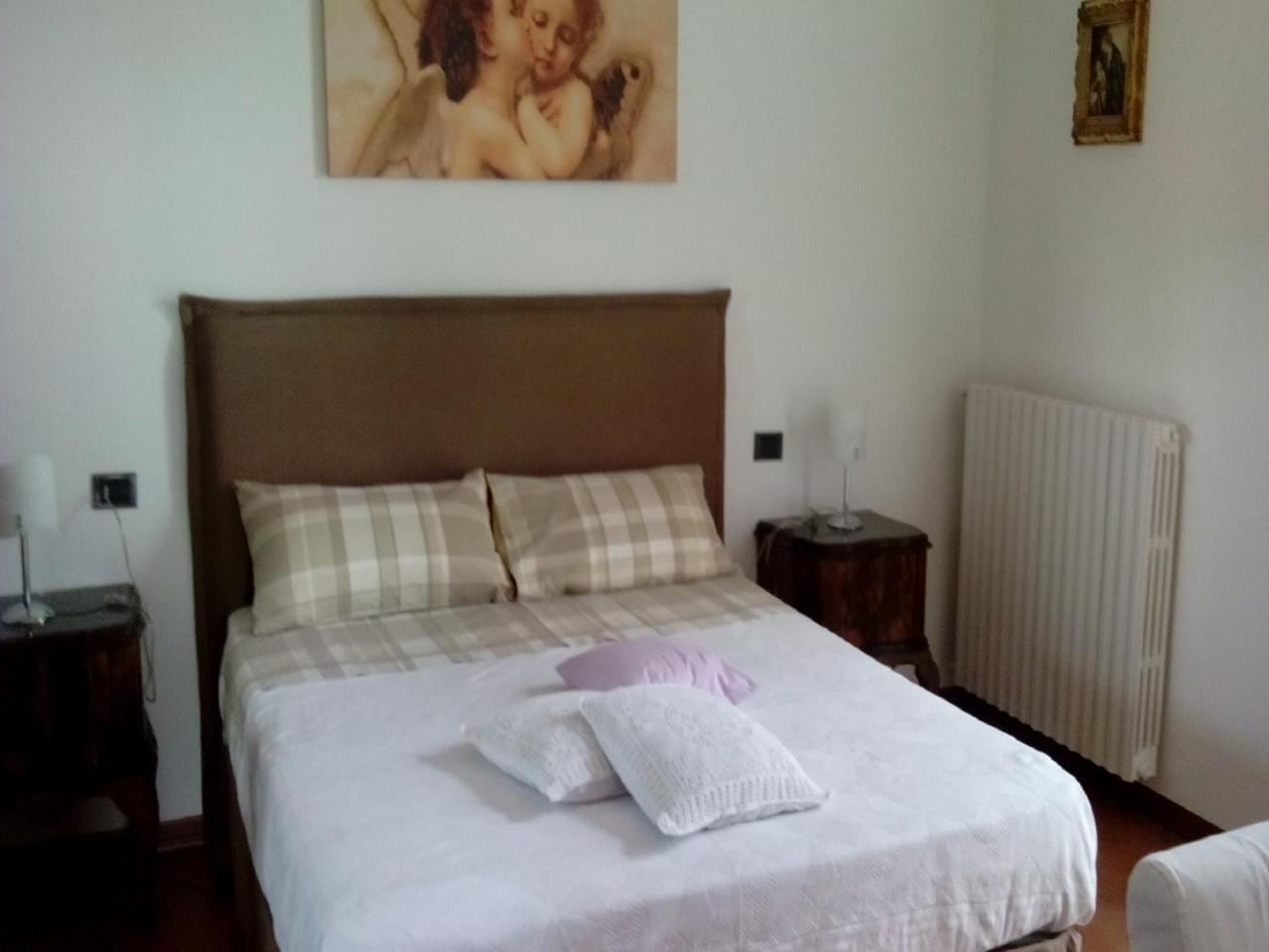 B&B Crespi House
