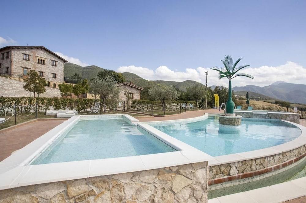 La Castellaia Resort
