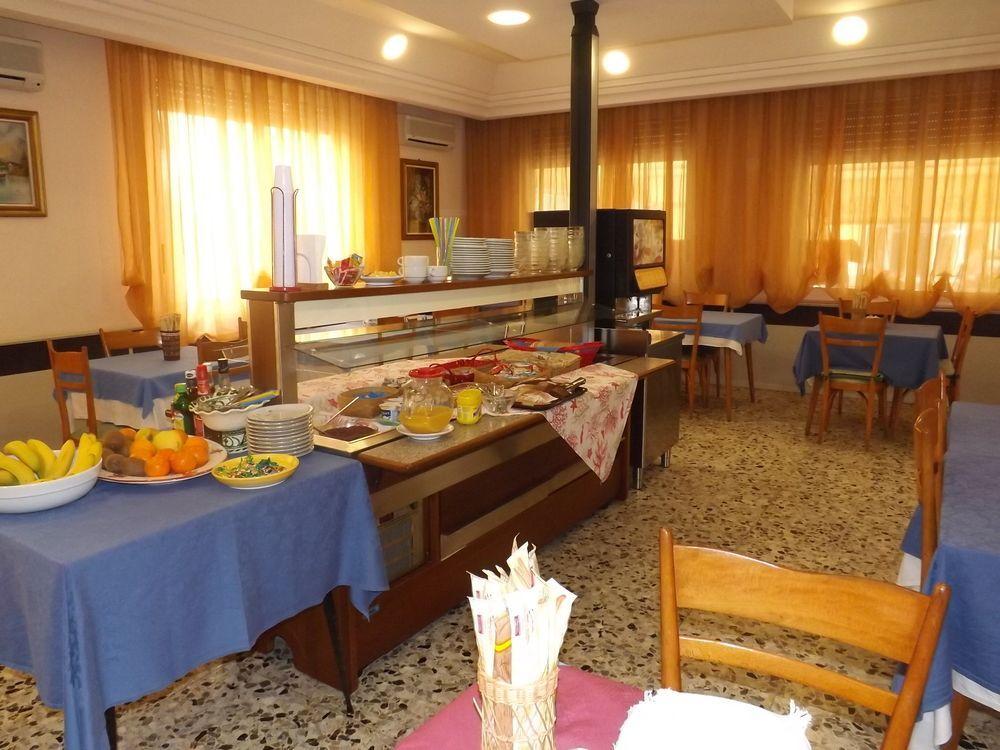 Hotel La Vela