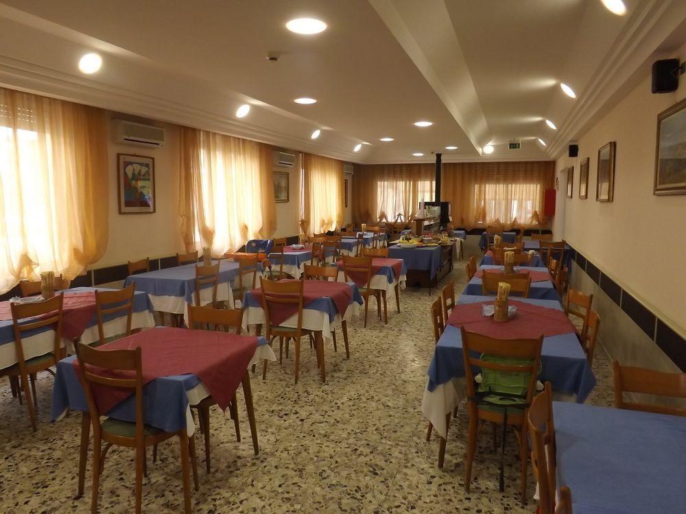 Hotel La Vela
