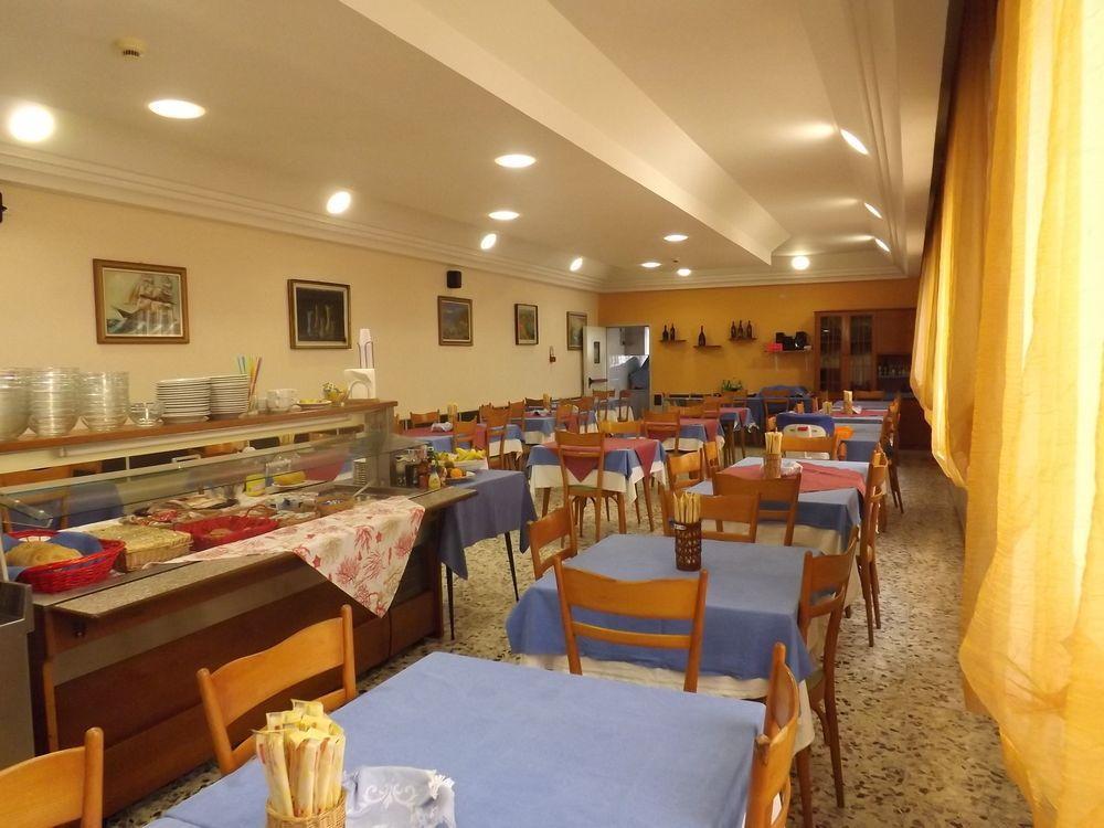 Hotel La Vela