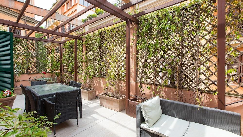 Rental In Rome Augustus Terrace Deluxe