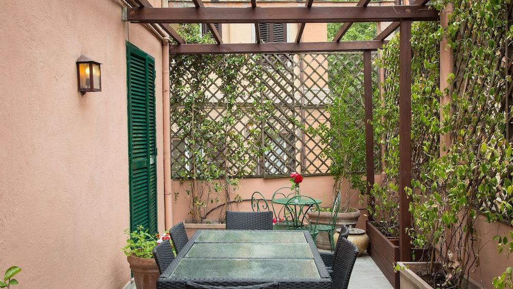 Rental In Rome Augustus Terrace Deluxe