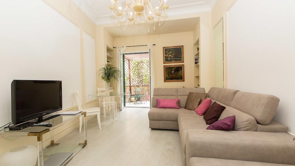 Rental In Rome Augustus Terrace Deluxe