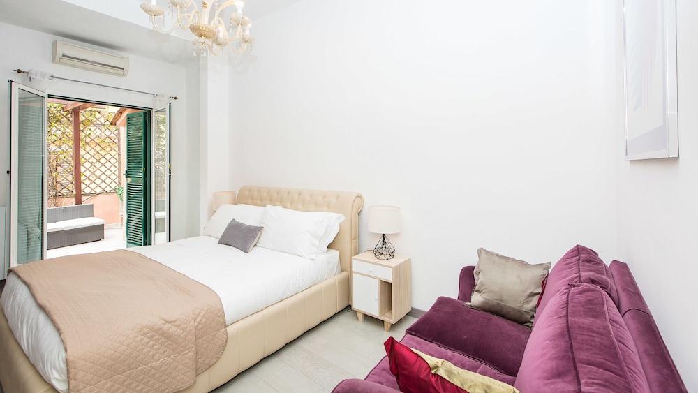 Rental In Rome Augustus Terrace Deluxe