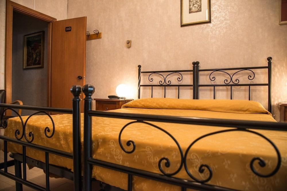 Hotel Stella