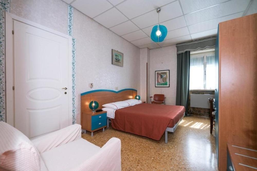 Hotel Stella