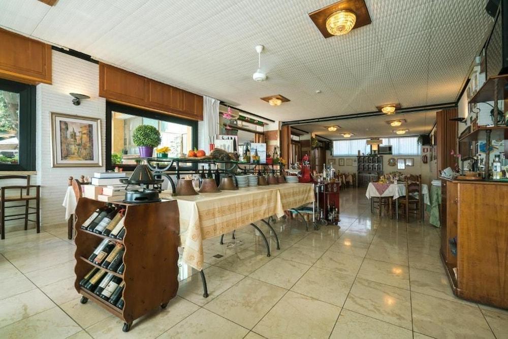 Hotel Stella