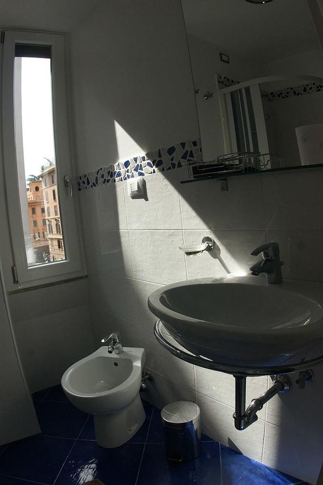 Alba Sul Vaticano B&B