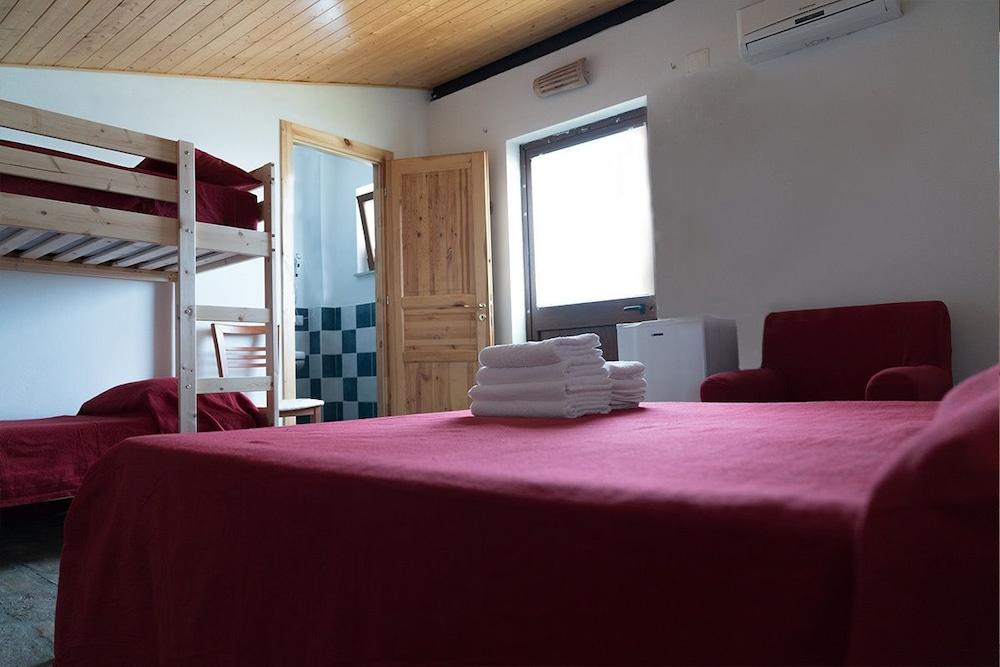 Agriturismo Fontana La Pietra