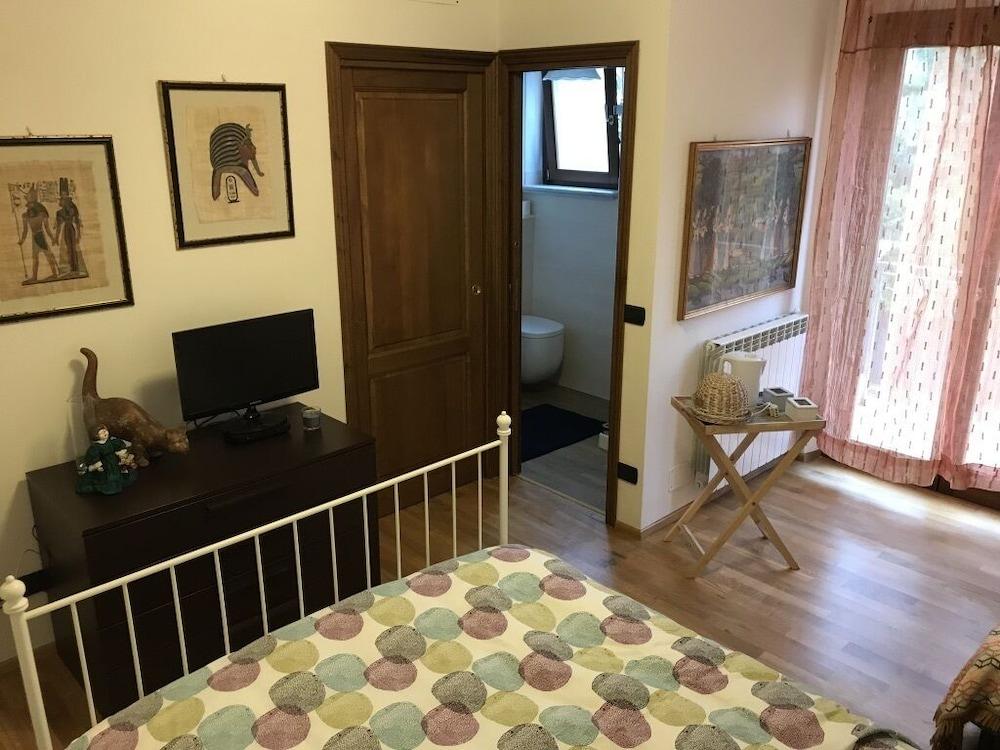 Sally's B&B