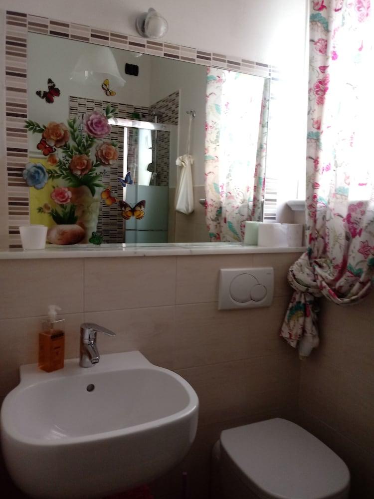 Sally's B&B