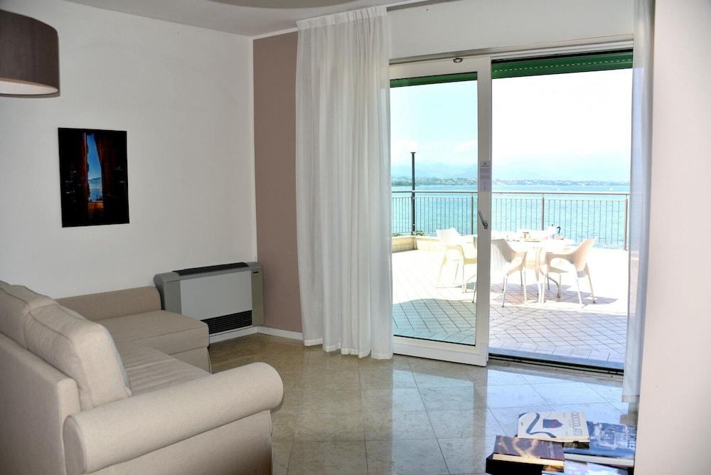 Residenza Miralago