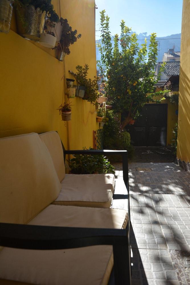 B&B Annalu