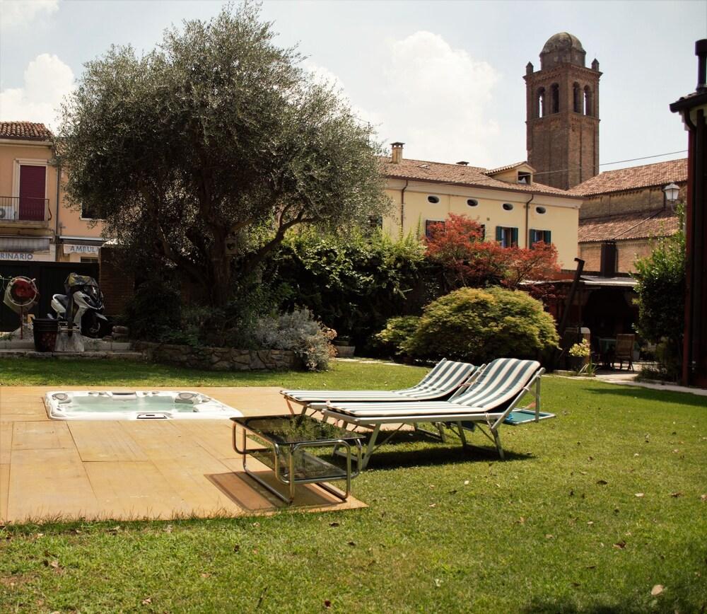 Villa Alessi B&B