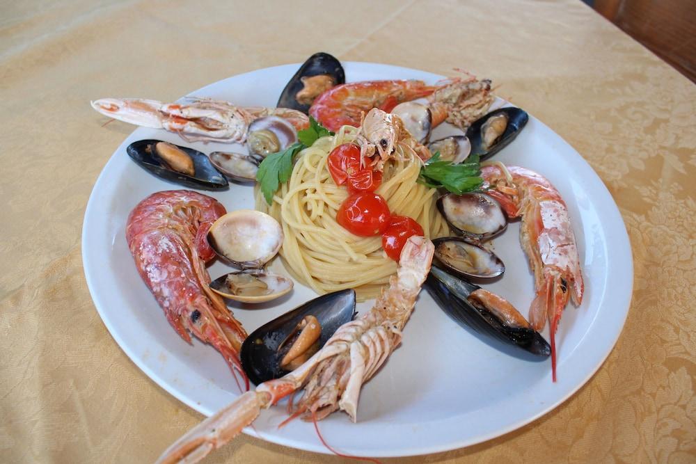 Hotel Ristorante L'Avvenire
