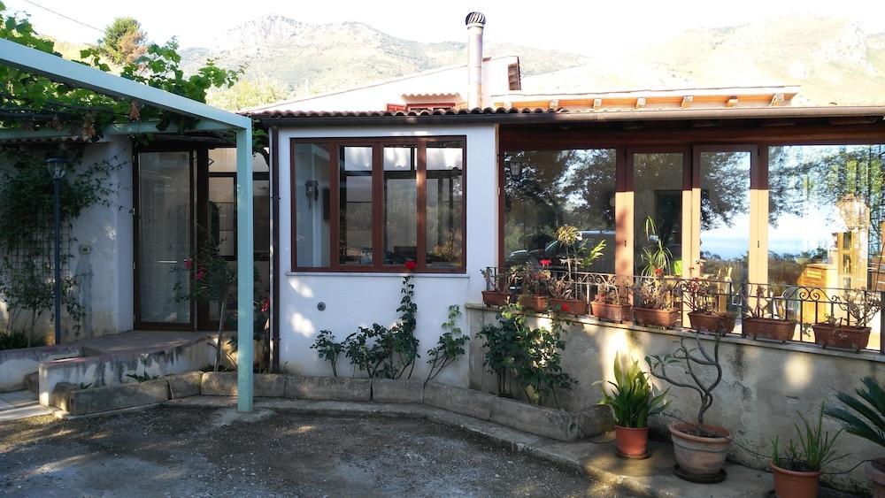 B&B I Giardini Di Lala