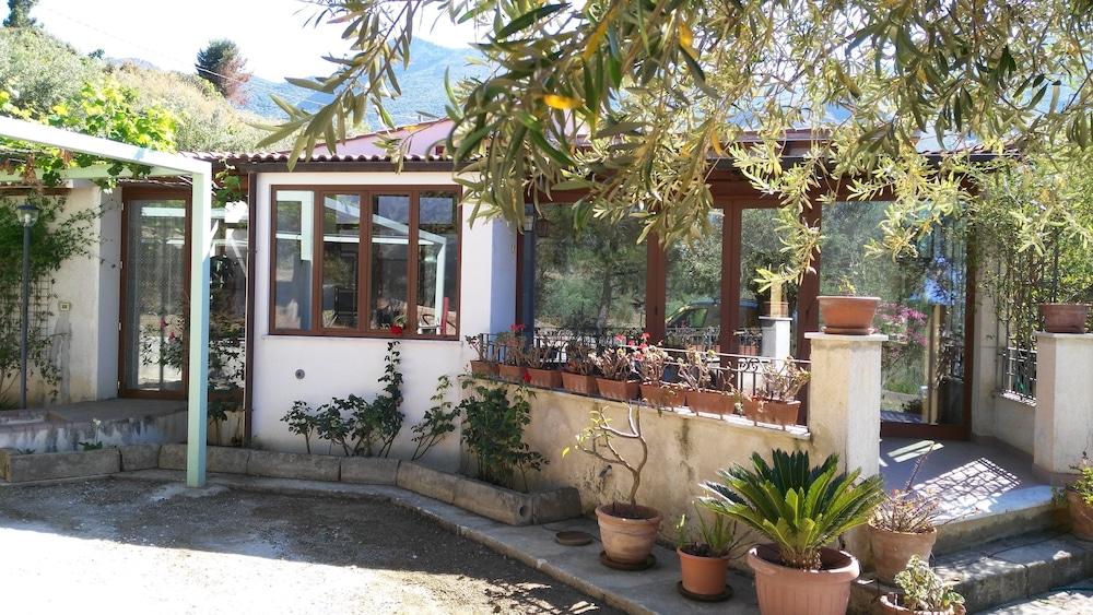 B&B I Giardini Di Lala