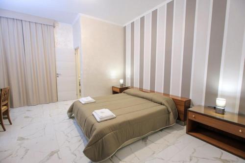 Hotel Holiday