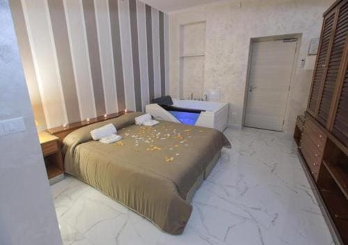Hotel Holiday