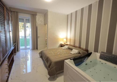Hotel Holiday