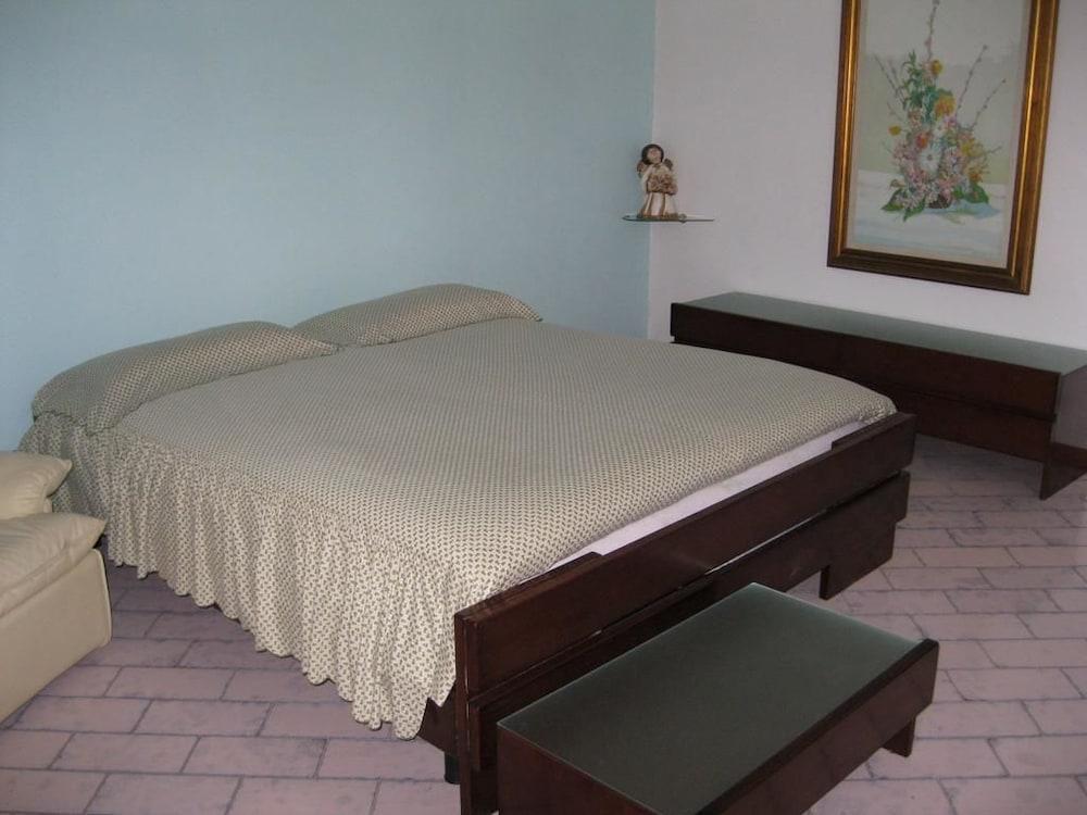 B&B Li Fringi