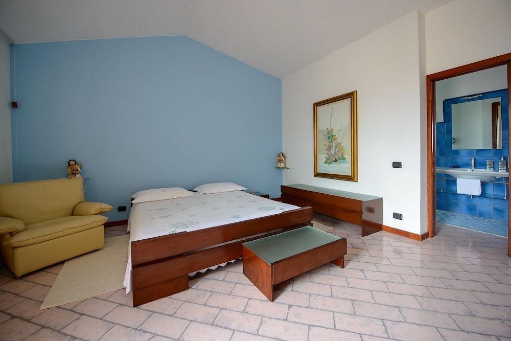 B&B Li Fringi