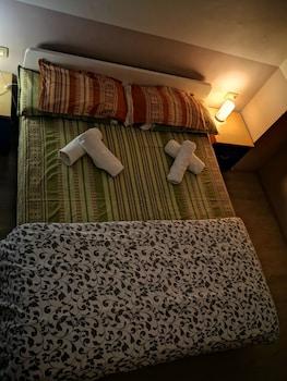 Romulea Guest House